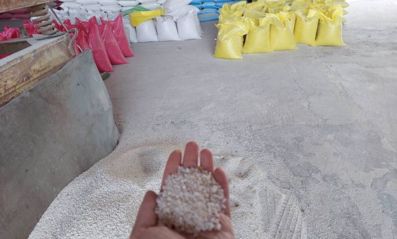 ارسال ۵ تن سیلیس ممتاز در دانه‌بندی‌های مختلف به کرج | خرید سیلیس درجه یک برای تصفیه آب